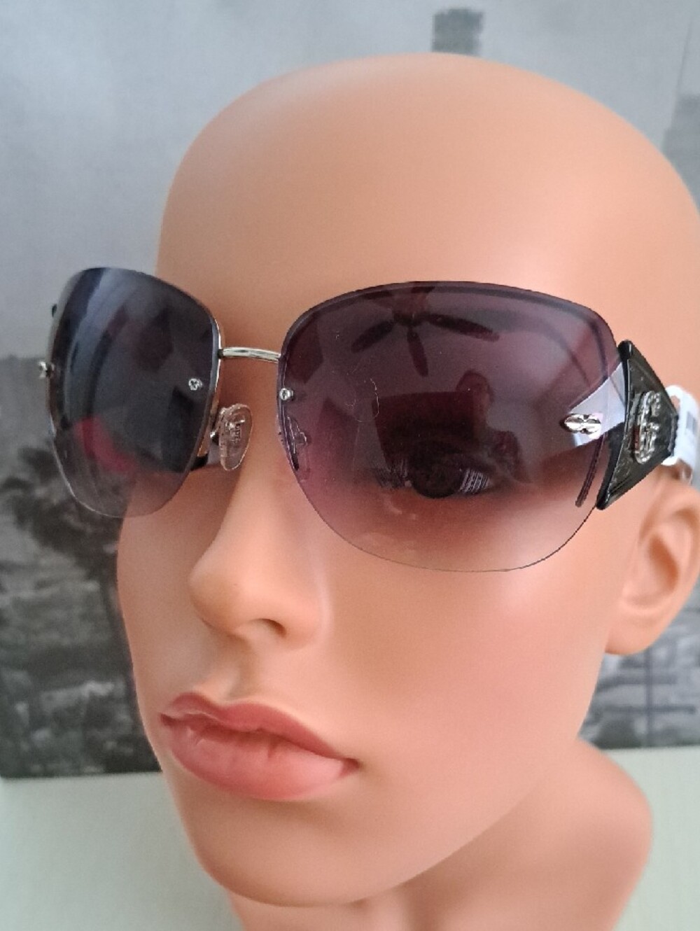 Embellished Black Sunglasses with radient Black Lenses - Picture 2 of 5